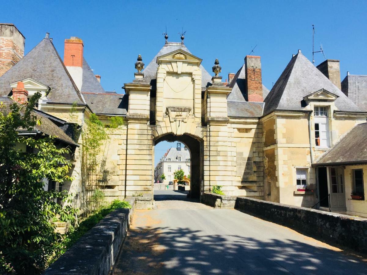 Gite Le Petit Puits A Richelieu Exterior foto
